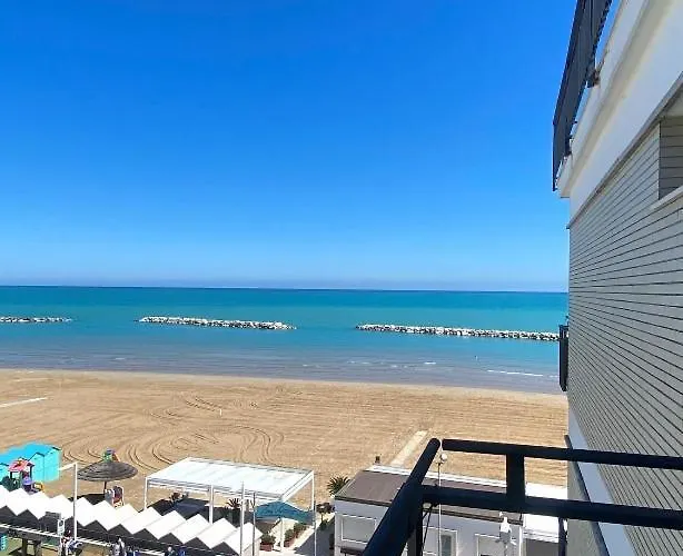 Ξενοδοχείο Flying 3*