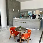 Flying Hotel