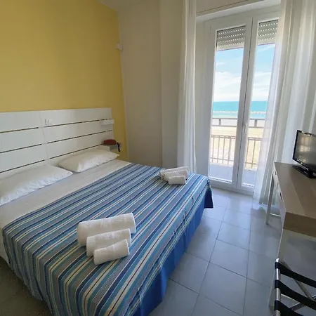 Hotel Flying Pesaro