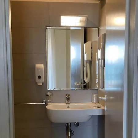 Flying Hotel