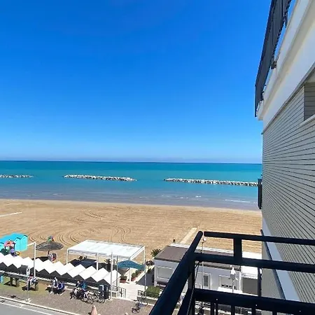 Otel Flying 3*