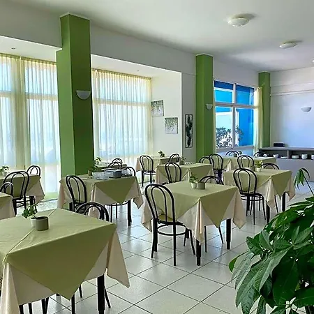 Hotel Flying Pesaro