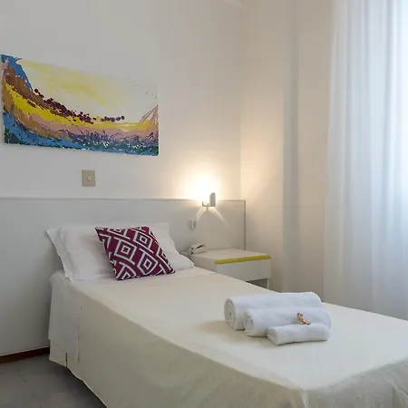 Otel Flying 3*